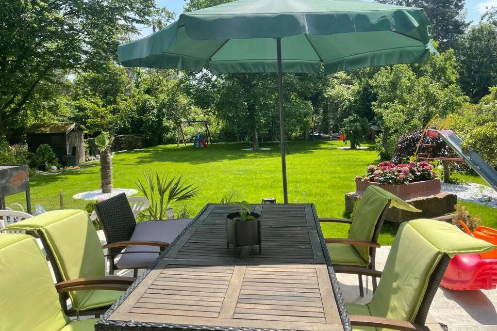 Wunderschoene Terrassenwohnung Mit Blick Ins Gruene! 梅尔布施 外观 照片